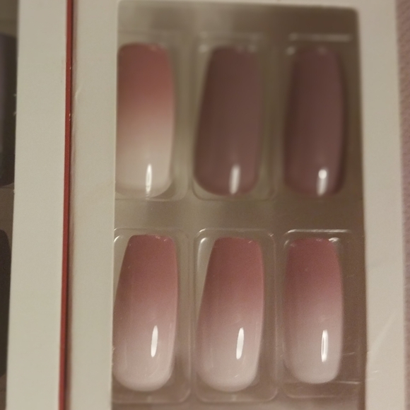 Kiss salon color nails ready to wear press on nails long 3 pck full cover 24 pc - Picture 2 of 3